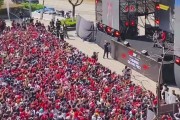 DB真人旗舰这就是主场！周冠宇举行车迷见面会，现场人山人海