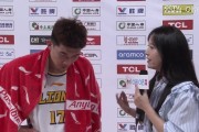 DB视讯官网孙铭徽：我们有不服输、想赢的信念 彼此像亲人一样拼下这场比赛